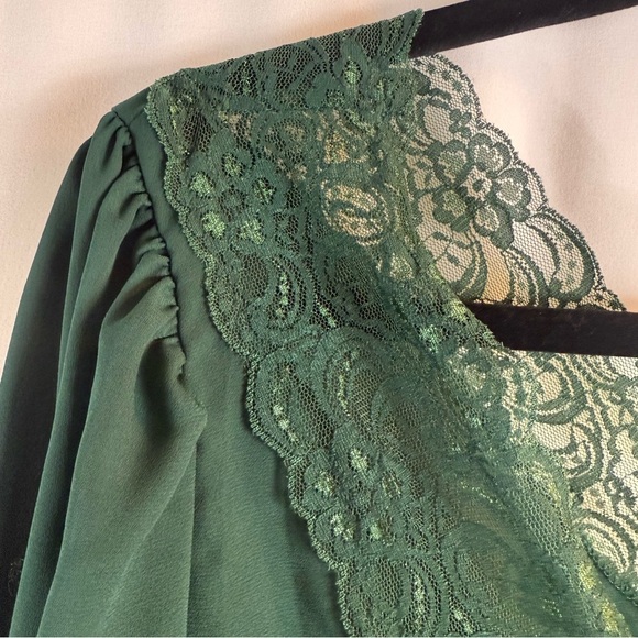 Liberty Love Women Lace green long sleeve blouse Size: L - Picture 4 of 13